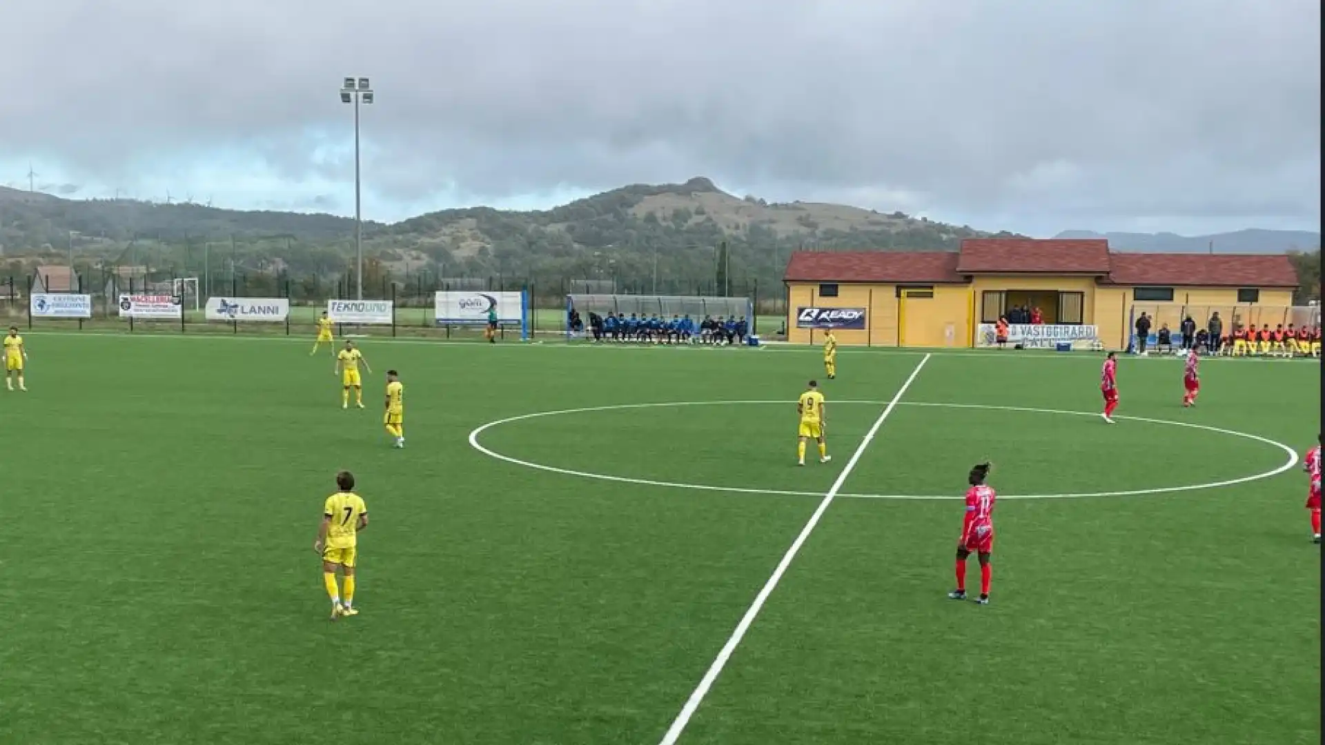 Asd Vastogirardi - Pineto 0-0. Punto d'oro per gli altomolisani che concludono il match in dieci uomini